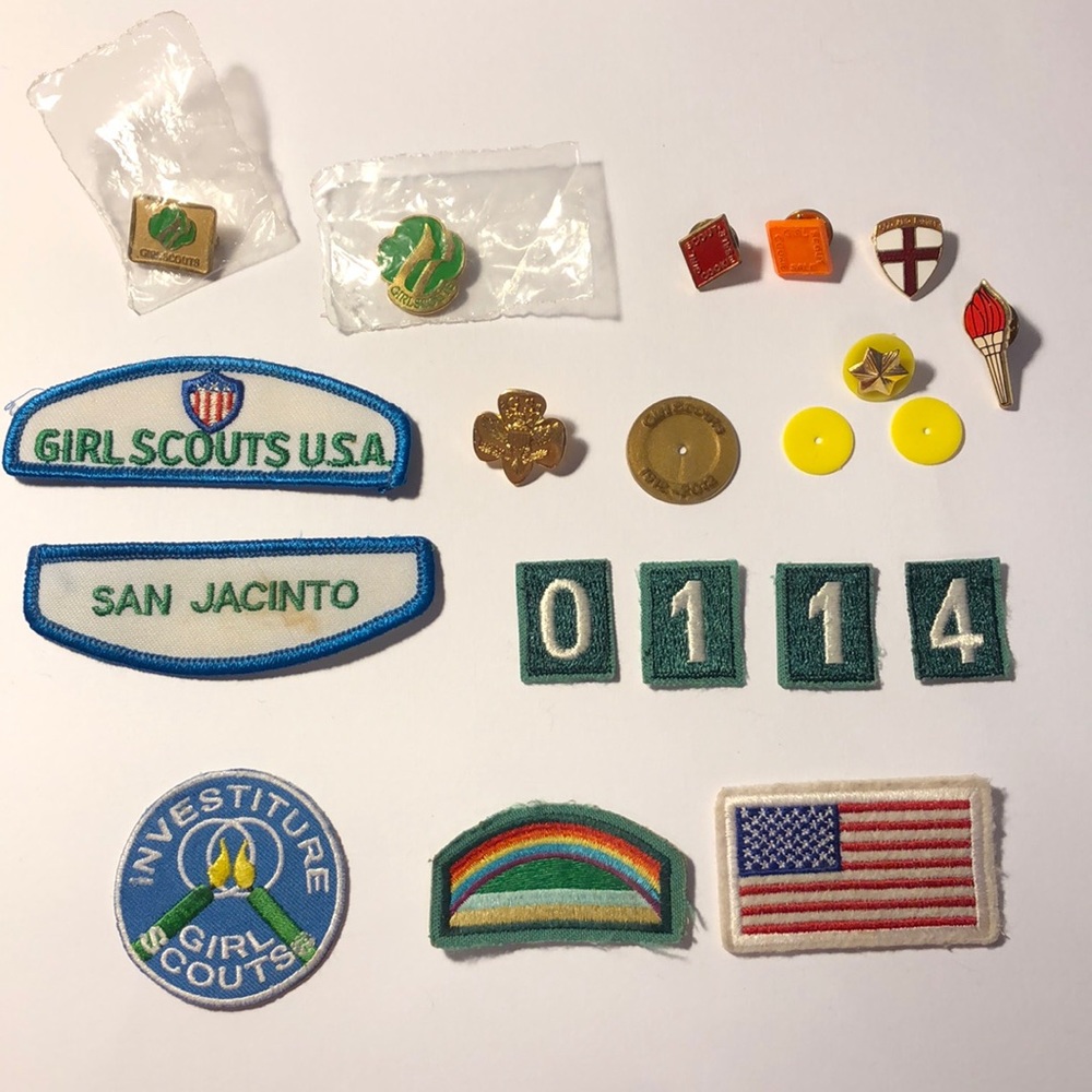 Vintage Girl Scouts Junior Insignia/Pins & Numbers